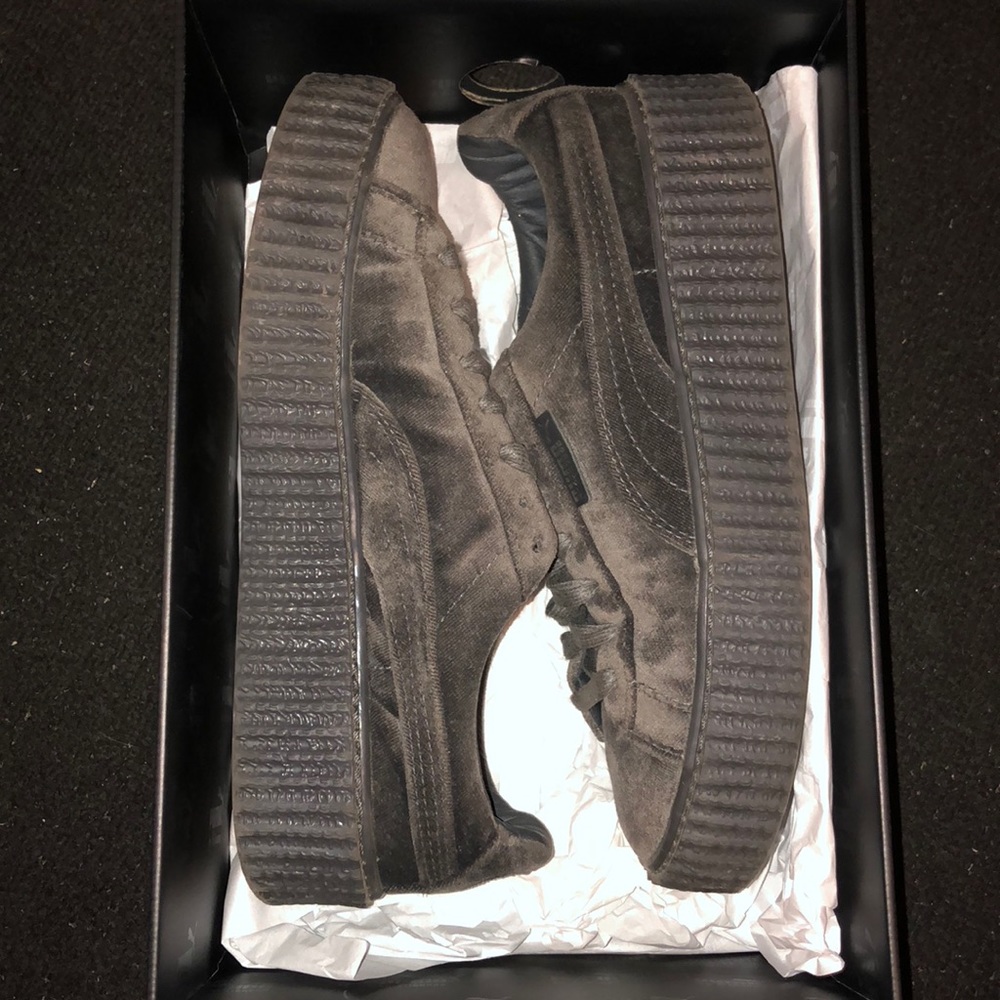 velvet grey rihanna fenty pumas